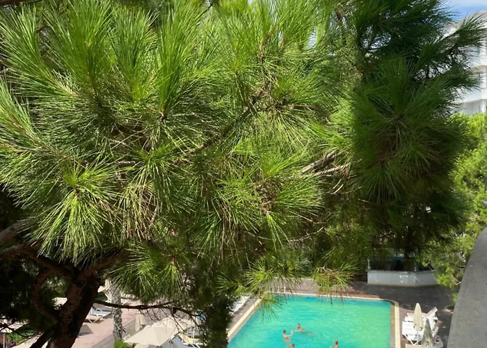 Estia Seaview